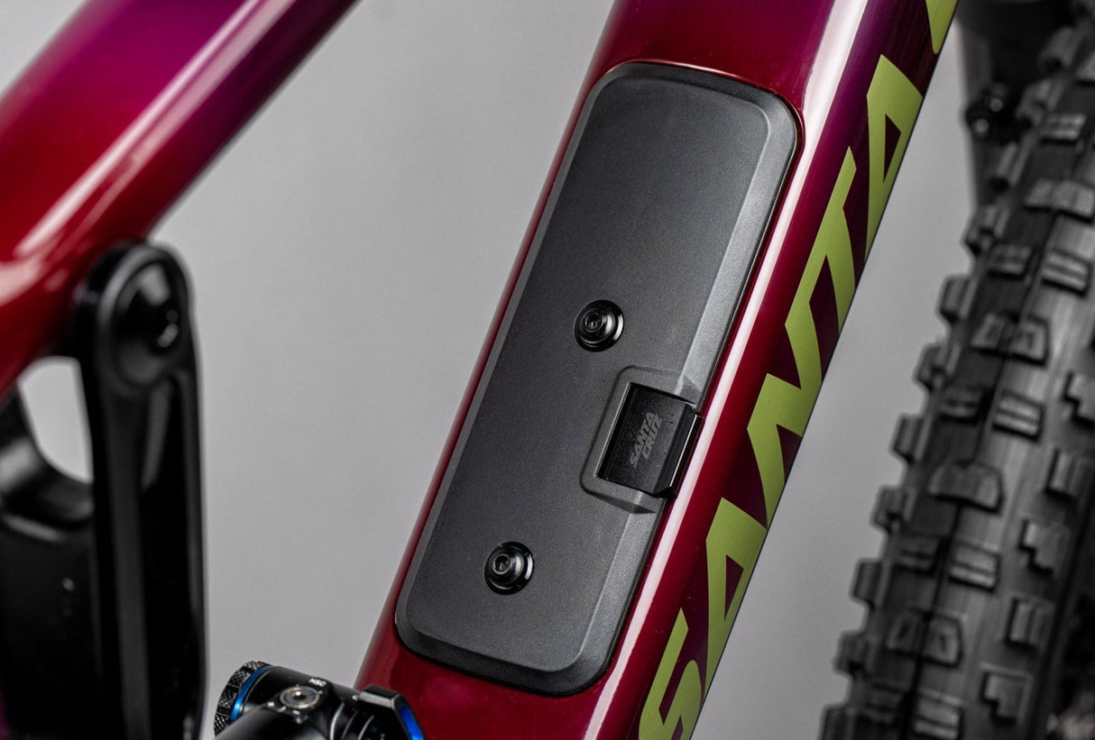 Hightower 3 C R (2023)